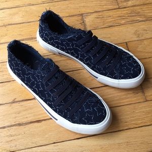 Rocket Dogs Jokes slip on shoes.